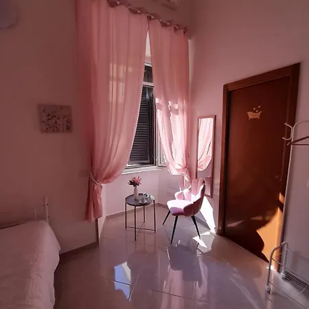 بيت ضيافة Falanga Family Guests *